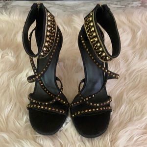 Black heels with gold studs